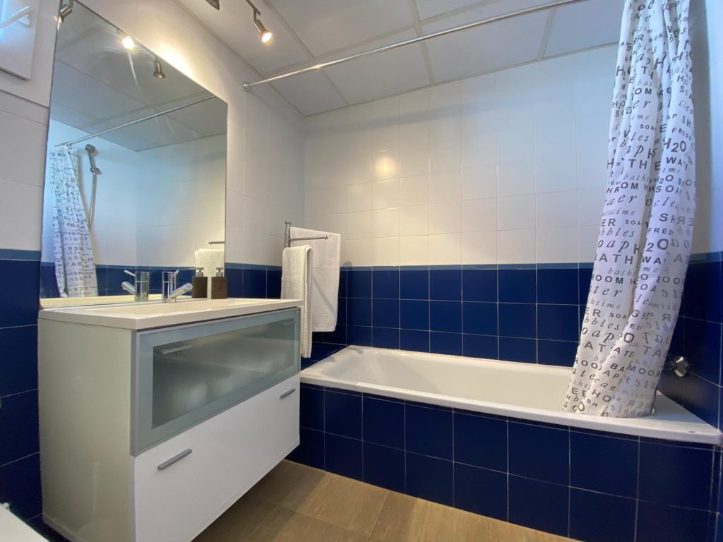 Imagen 24 del Apartamento Turístico, Ático 6 Poniente (3d+2b), Punta del Moral (HUELVA), Paseo de la Cruz nº22